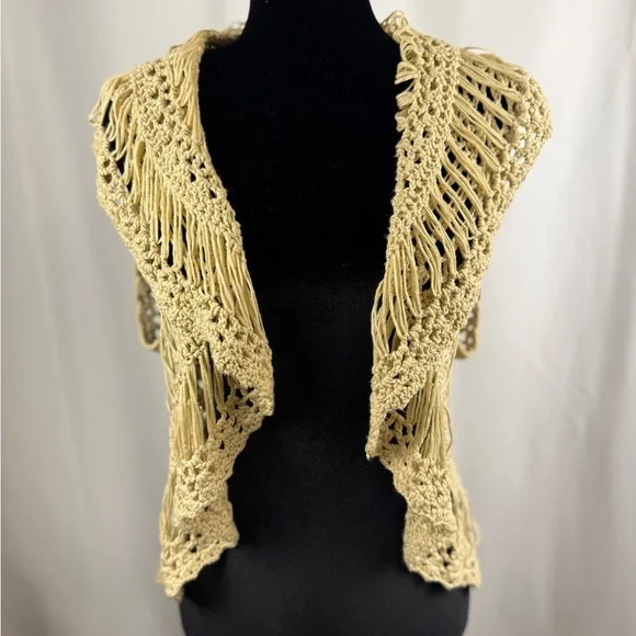 Mystree Boho Crochet Fringe Vest Open Knit Festival Duster Medium - Picture 1 of 6